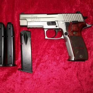 Meet your Posher, Nicholas